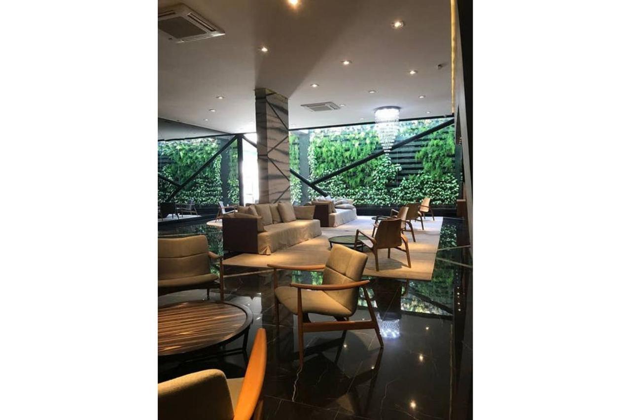 Em Excelente Localizacao Apartamento